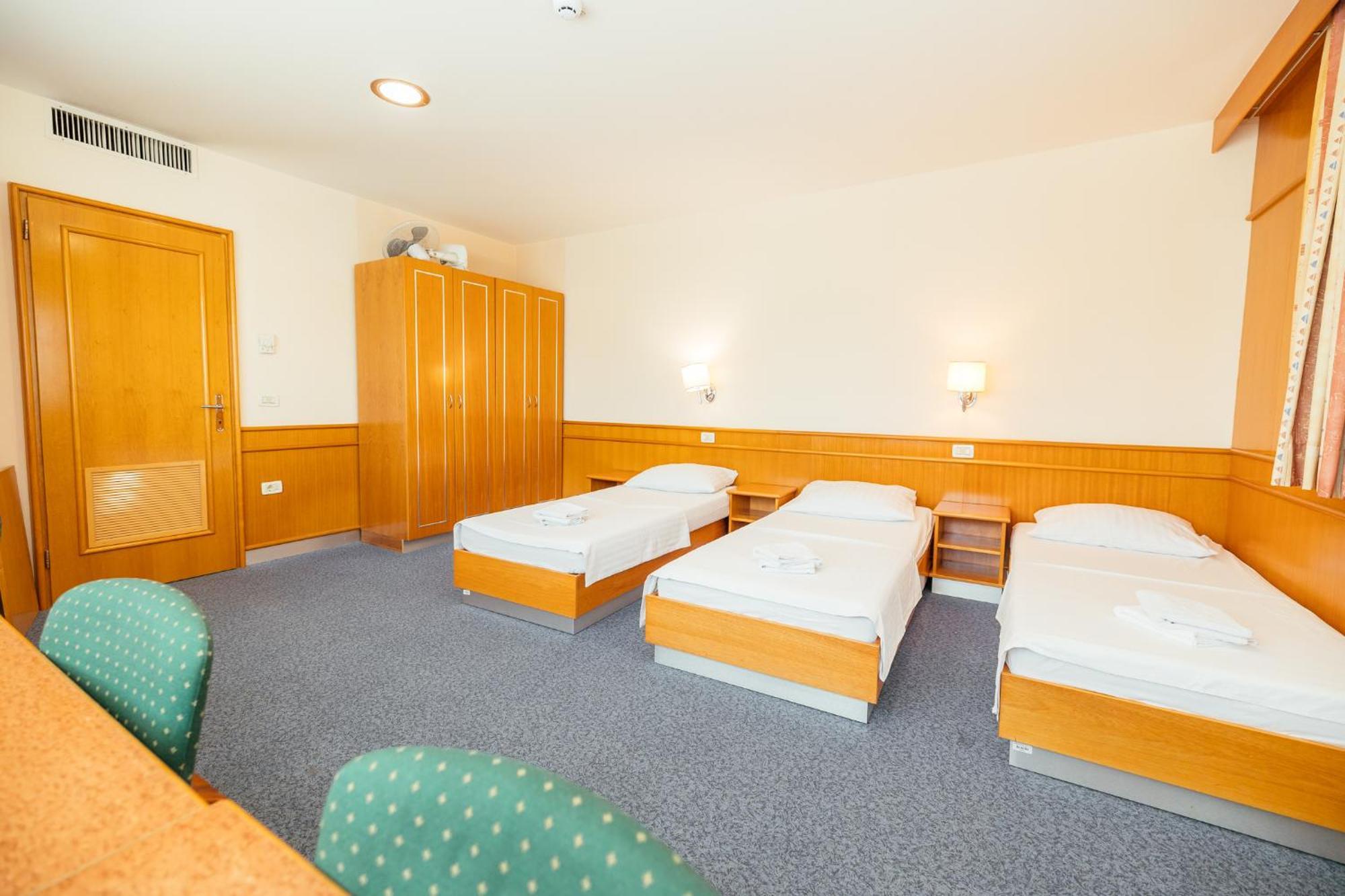 Motel Barka Копер Екстер'єр фото
